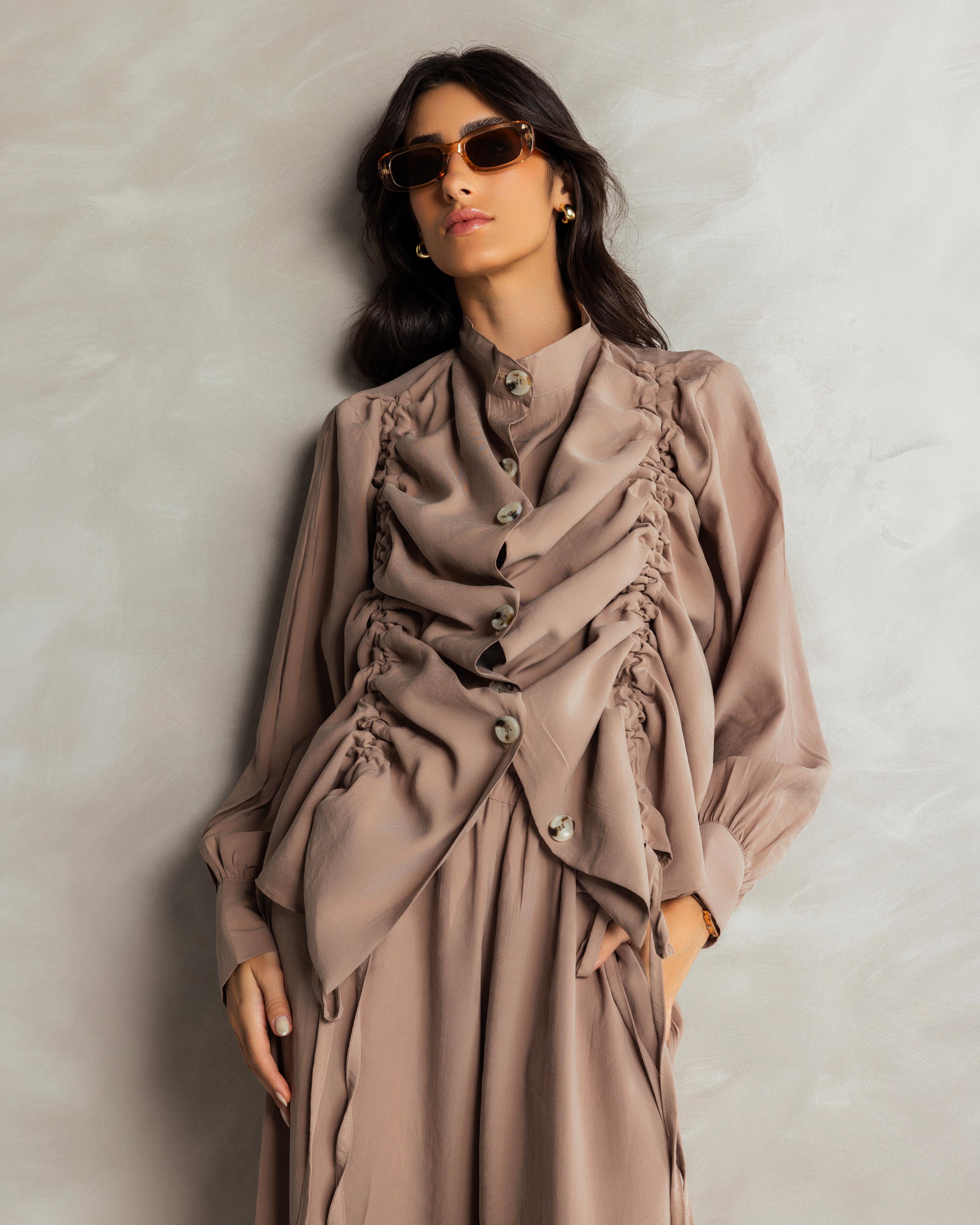 Beige Ruffled Barrel Set