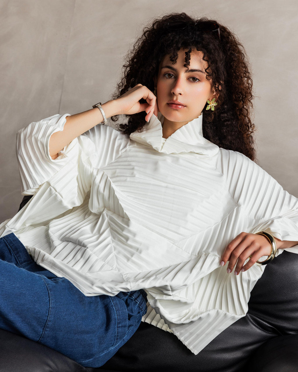 Off White Collar Pleated Top