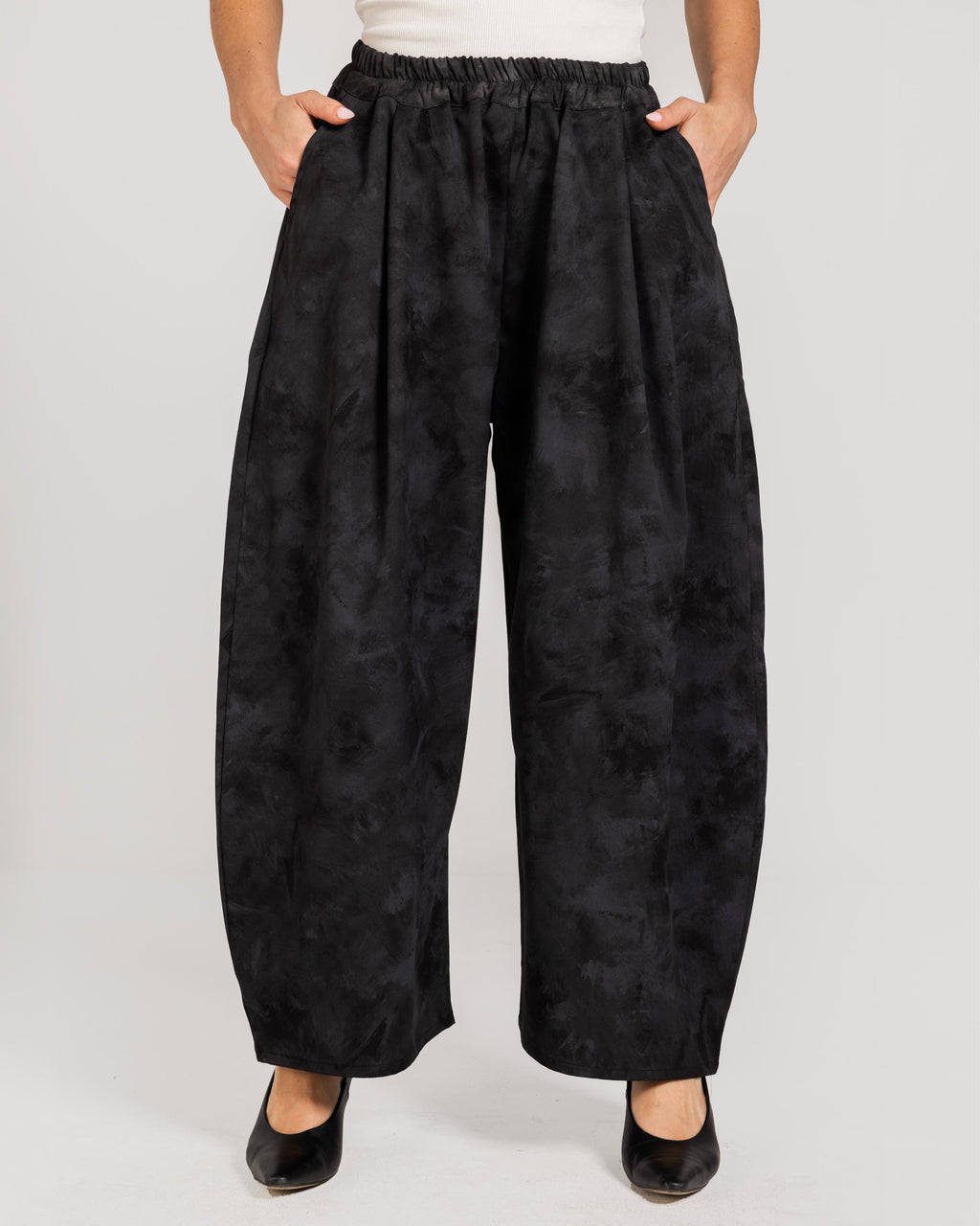 Black Camouflage Barrel Pants