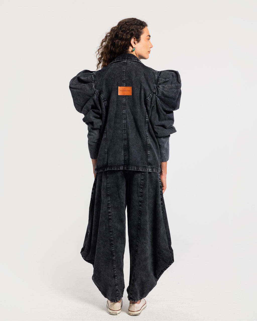 Black Gathered Sleeves Denim Jacket