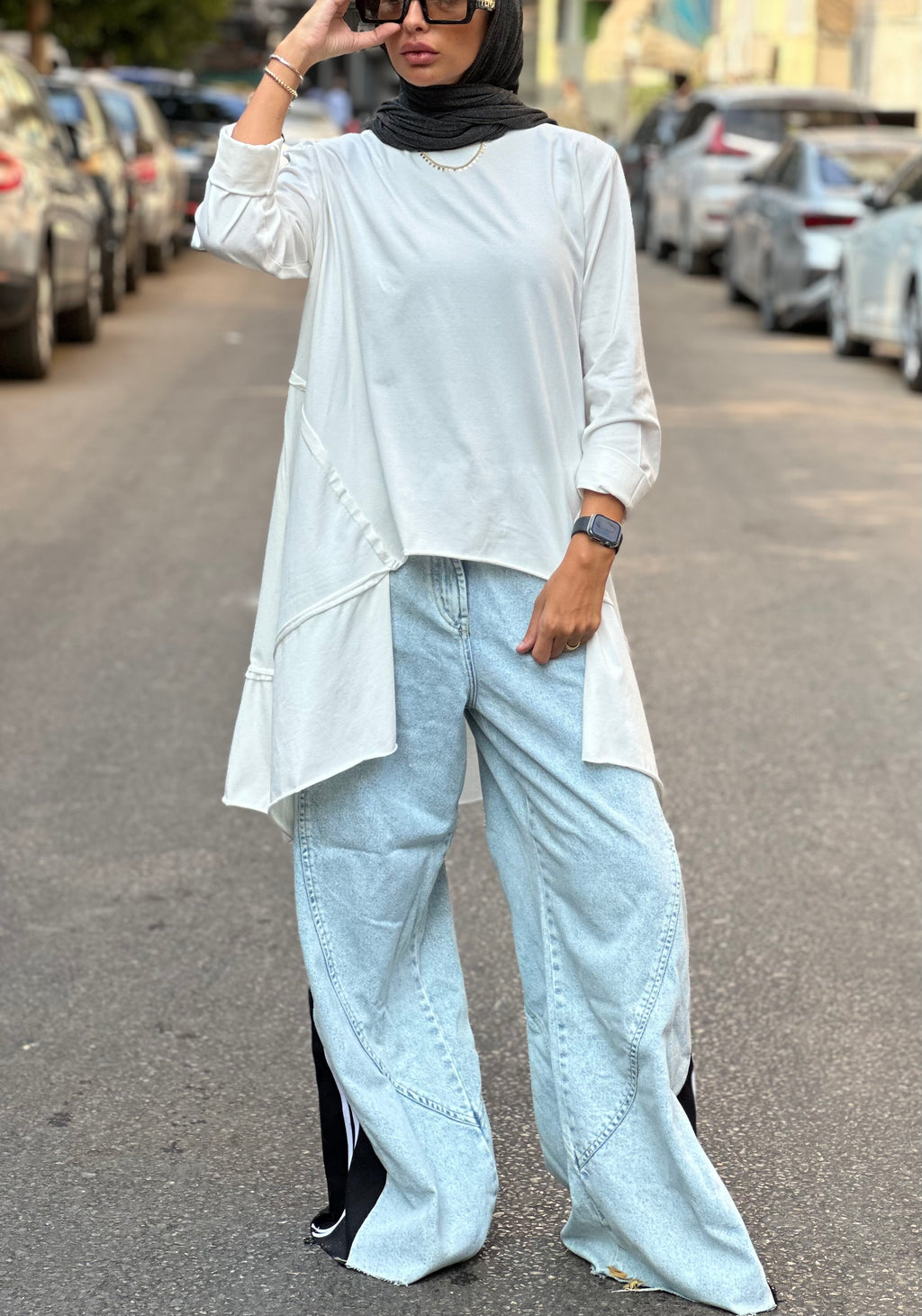 White Basic Top With A Twist