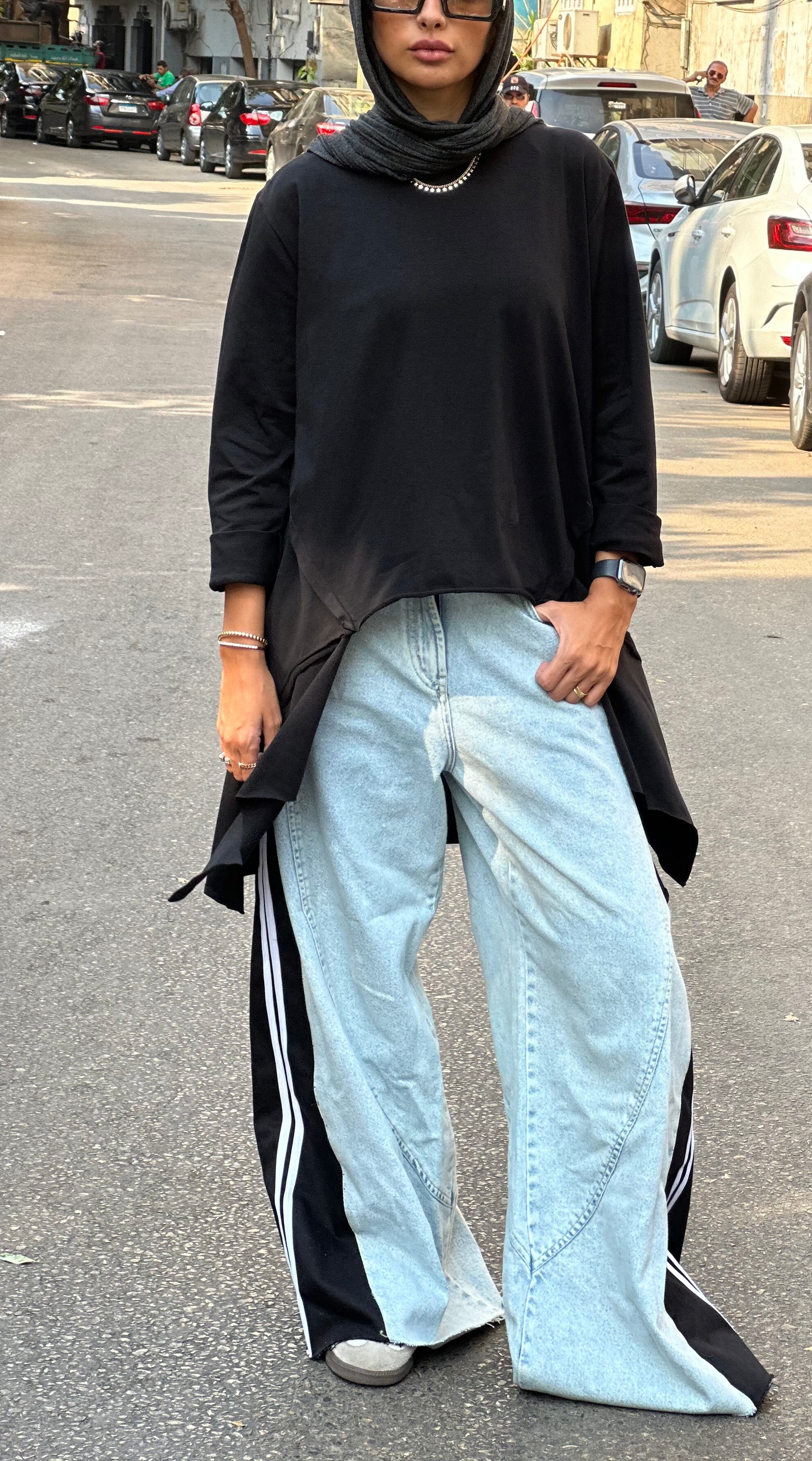 Black  Basic Top With A Twist