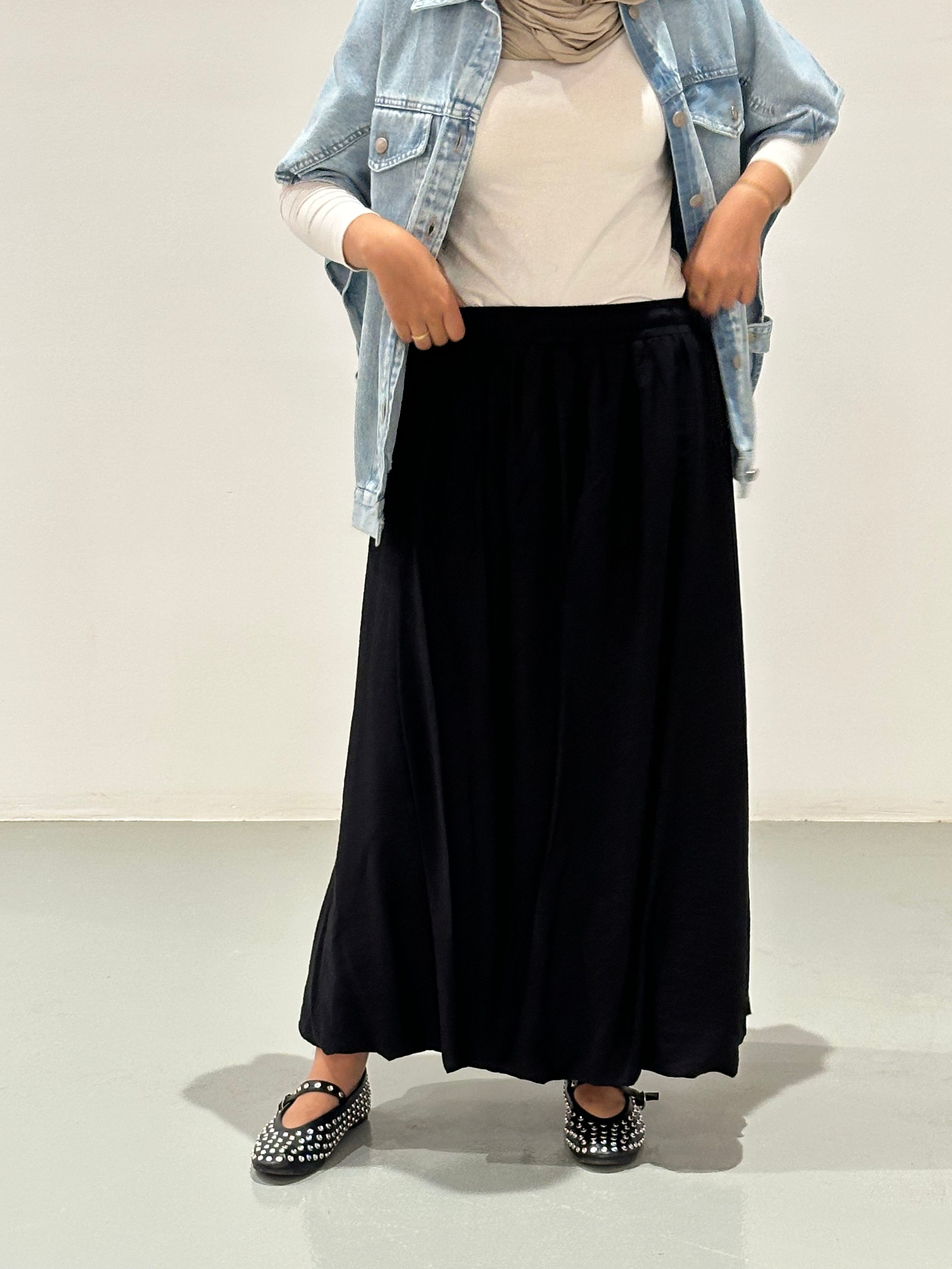 Black Balloon Skirt