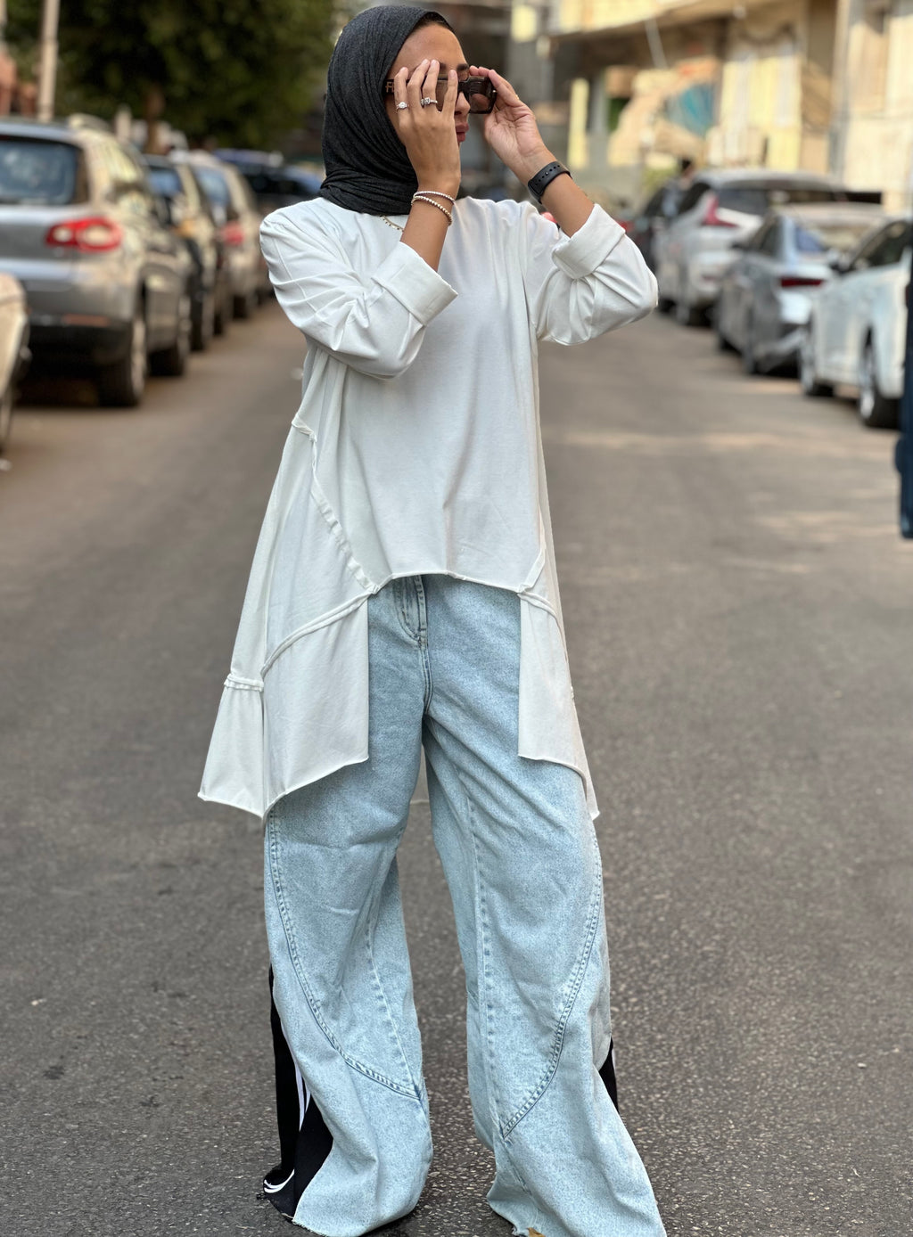 White Basic Top With A Twist