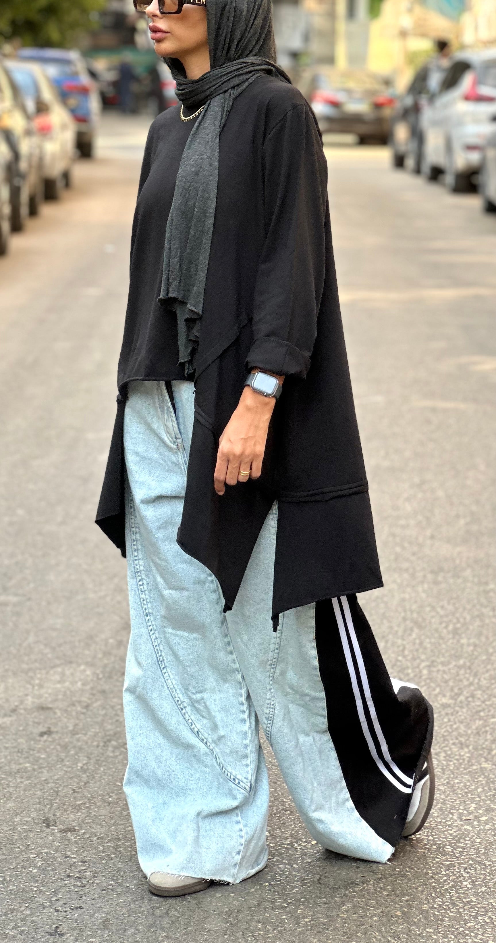 Black  Basic Top With A Twist