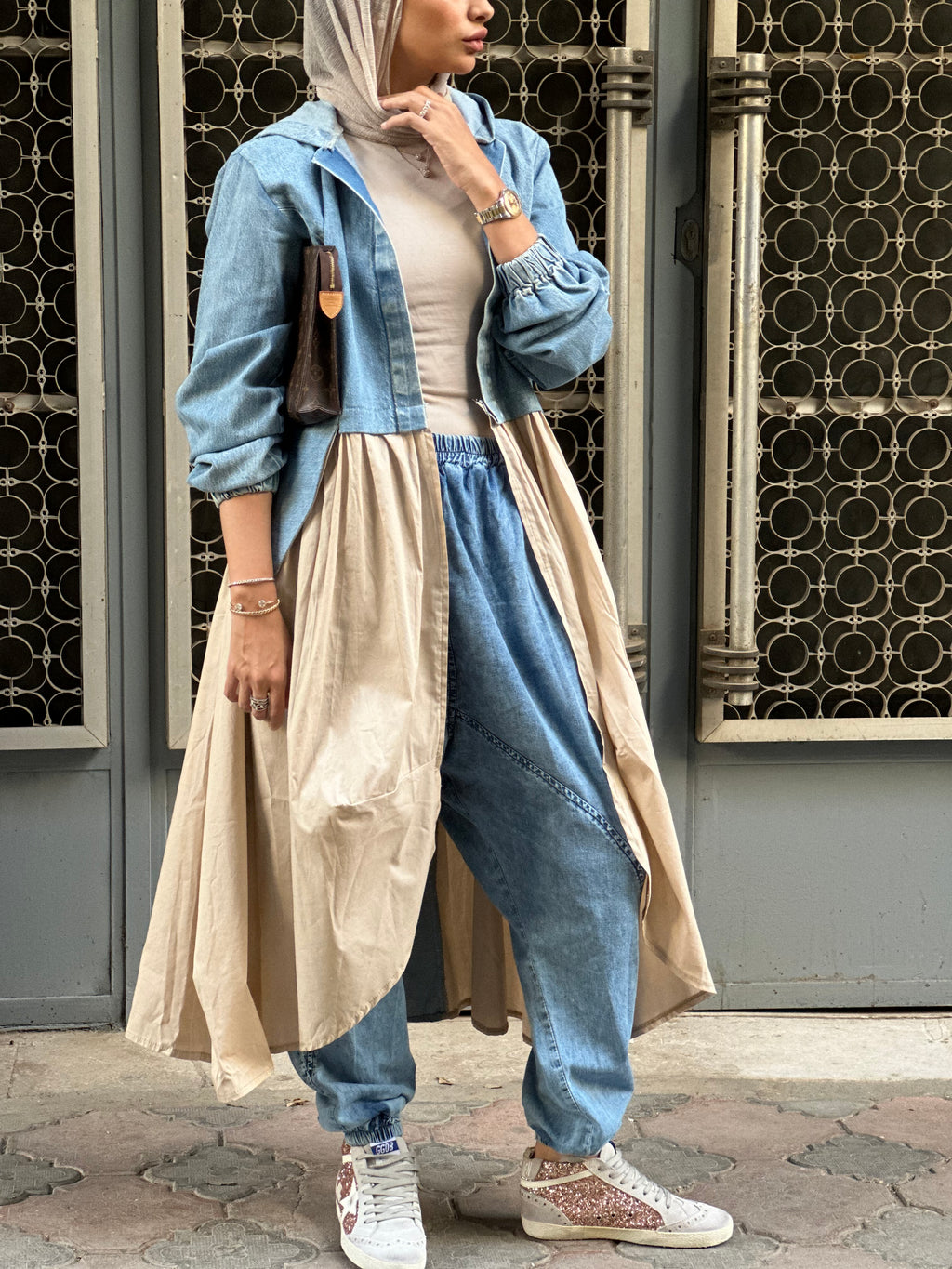 Denim Groovy Cardigan In Beige