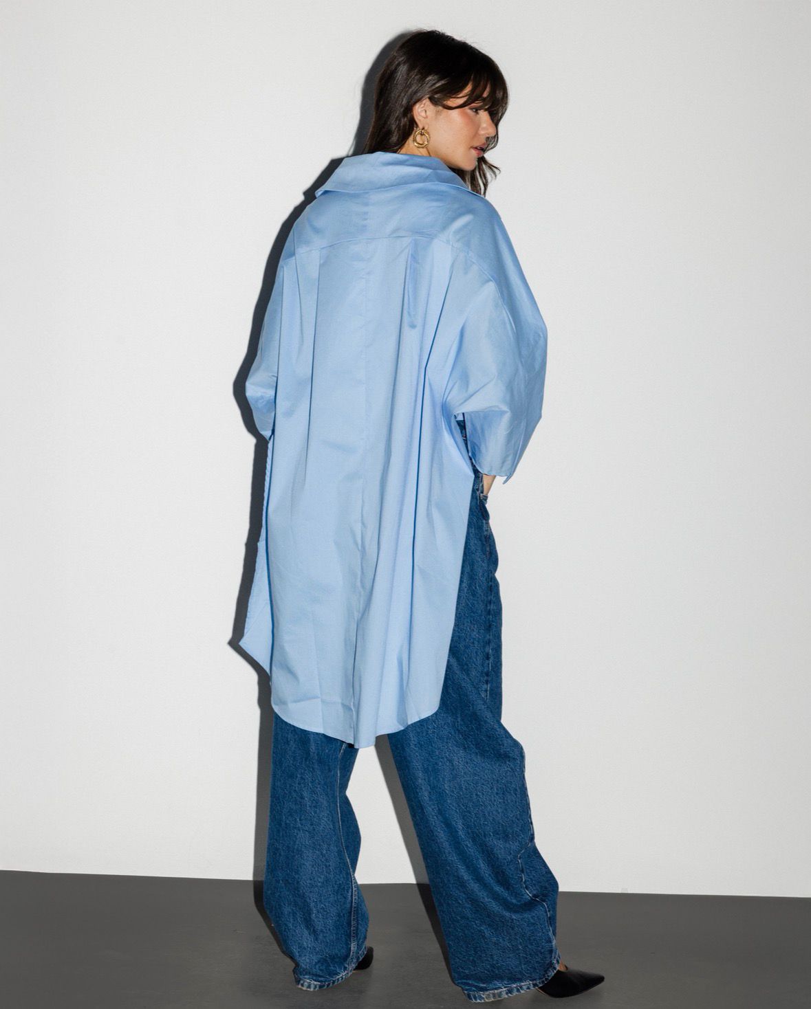 Light Blue Cropped Buttoned Shirt