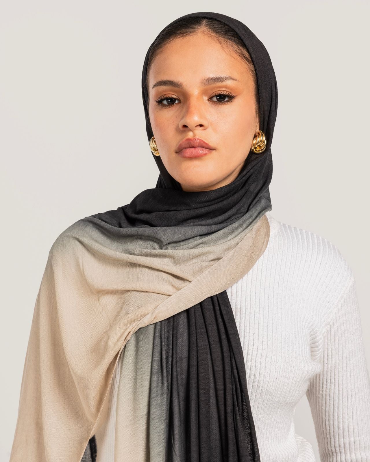 Black x Beige Gradient Cotton Scarf